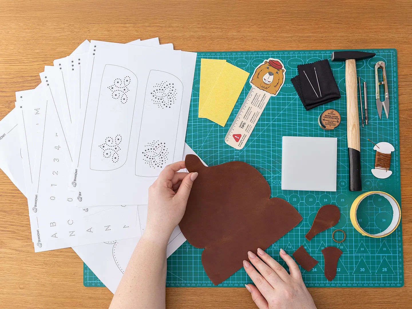 BeaverCraft Glasses Case læderkit brilleetui komplet DIY-sæt