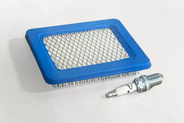 Frontier motorservicesæt 7,5hk Briggs Stratton filter og tændrør