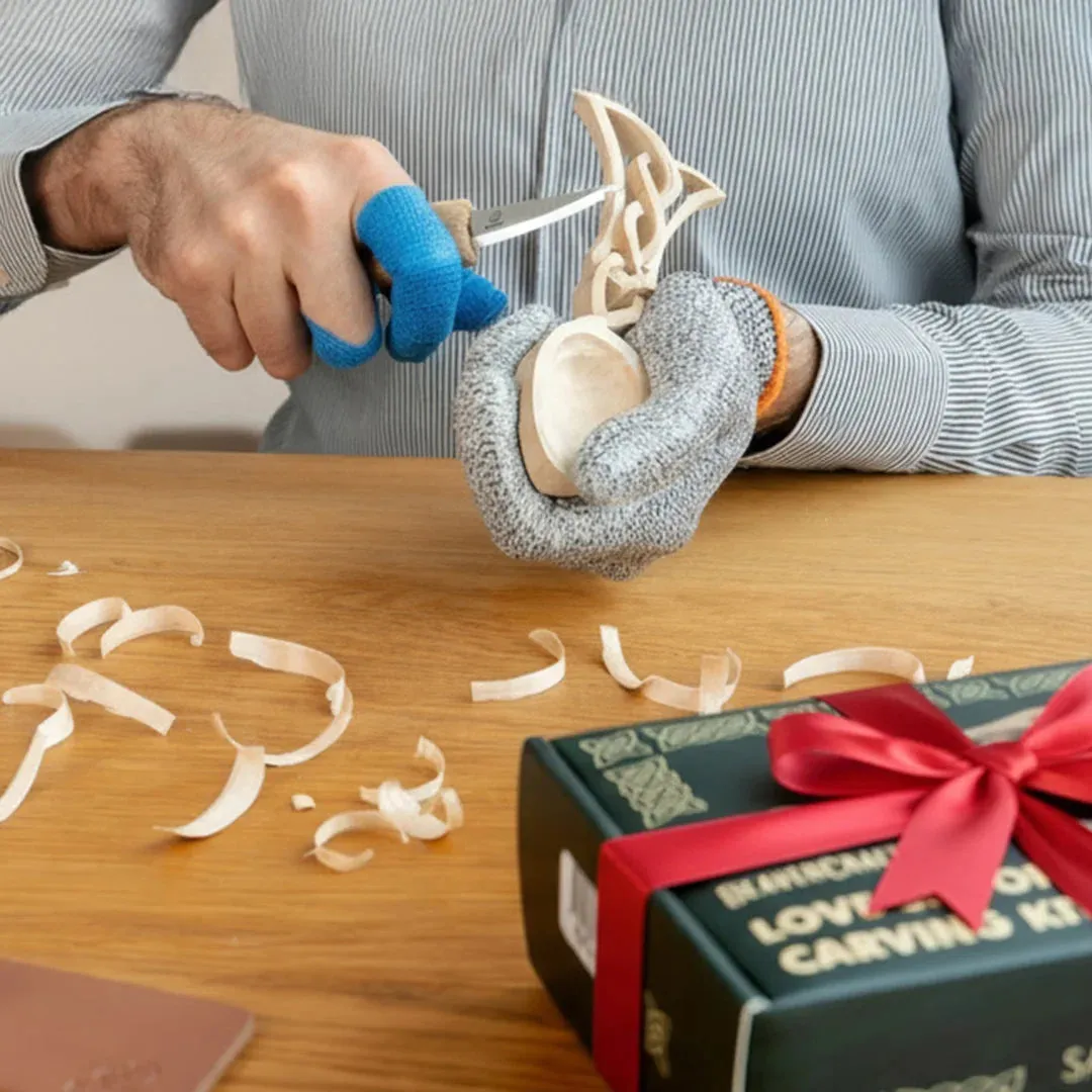 BeaverCraft DIY04 ske skæresæt træ 11 dele kærlighedsske
