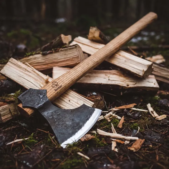 BeaverCraft AX5 huggeøkse kulstofstål ask