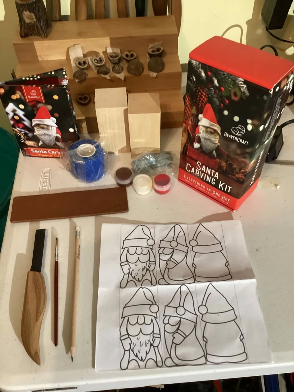 BeaverCraft DIY06 julemand skæresæt træ med maling