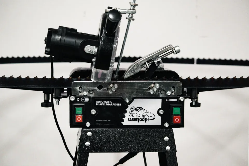 SabreTooth båndsavklinge sliber automatisk 12V