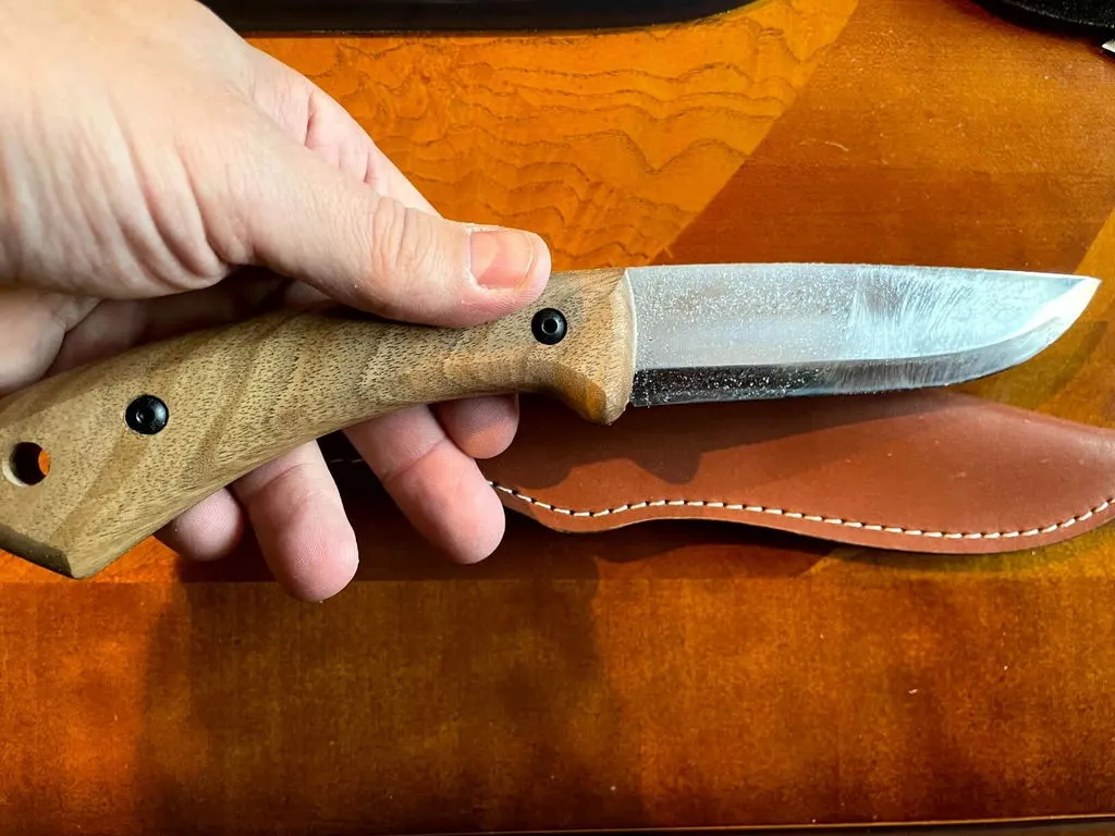 BeaverCraft BSH1 Dune bushcraftkniv højrehåndet valnød