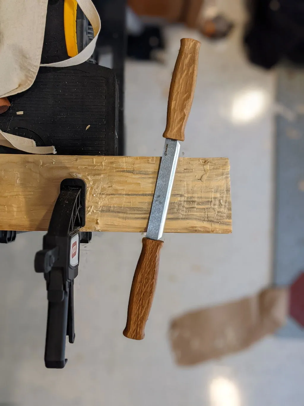 BeaverCraft DK1S båndkniv egetræ med skede ildstål
