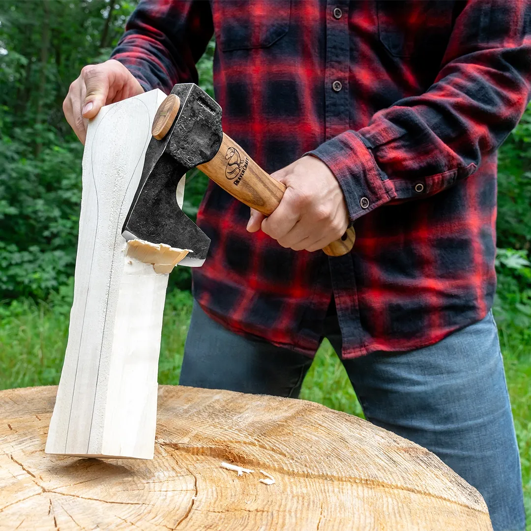 BeaverCraft AX6 bushcraft økse kulstofstål med skede